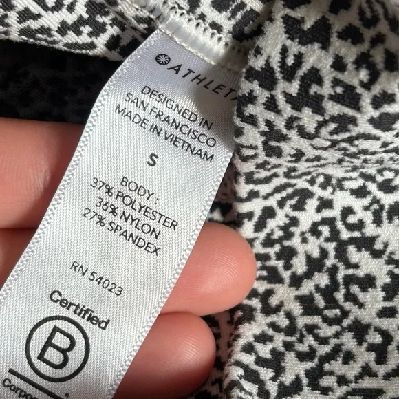 🩷ATHLETA SALUTATION STASH POCKET TEXTURED BLACK 7/8 TIGHTS LEGGINGS SIZE SMALL - Picture 9 of 10